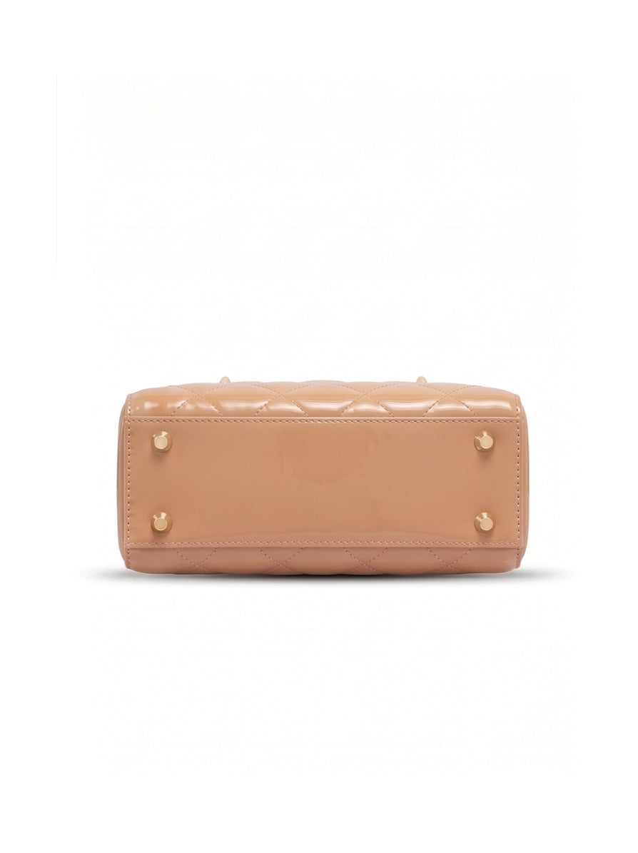 Jo Beige