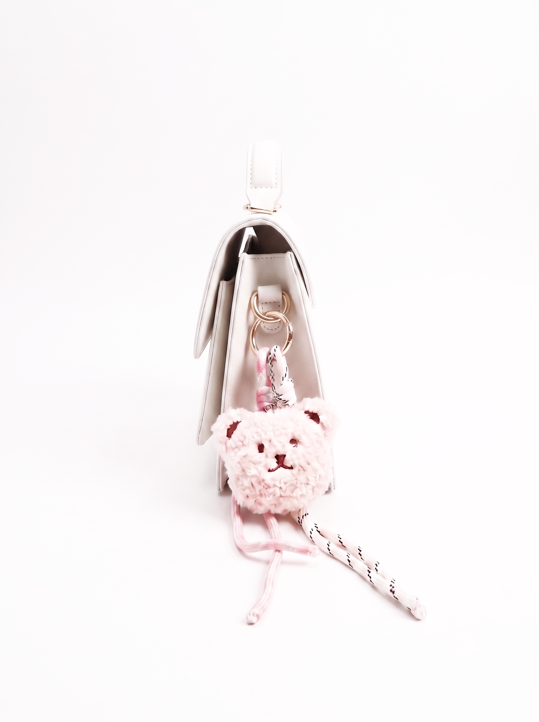 Leads White