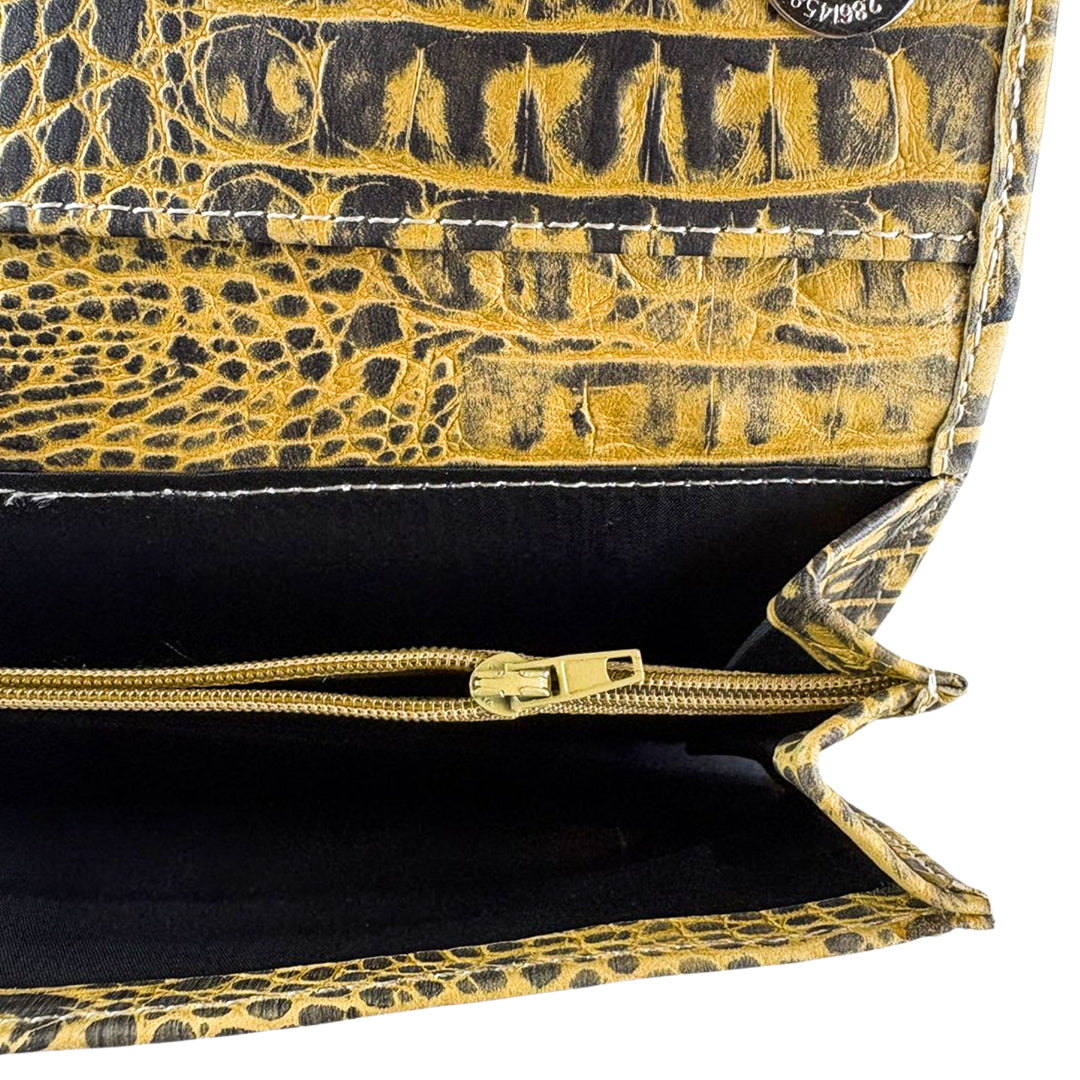 Leather Clutch With Moving Handle crocodile Lime