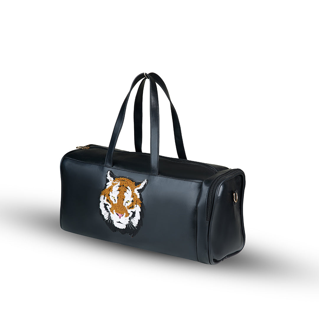 CLAW DUFFEL BAG