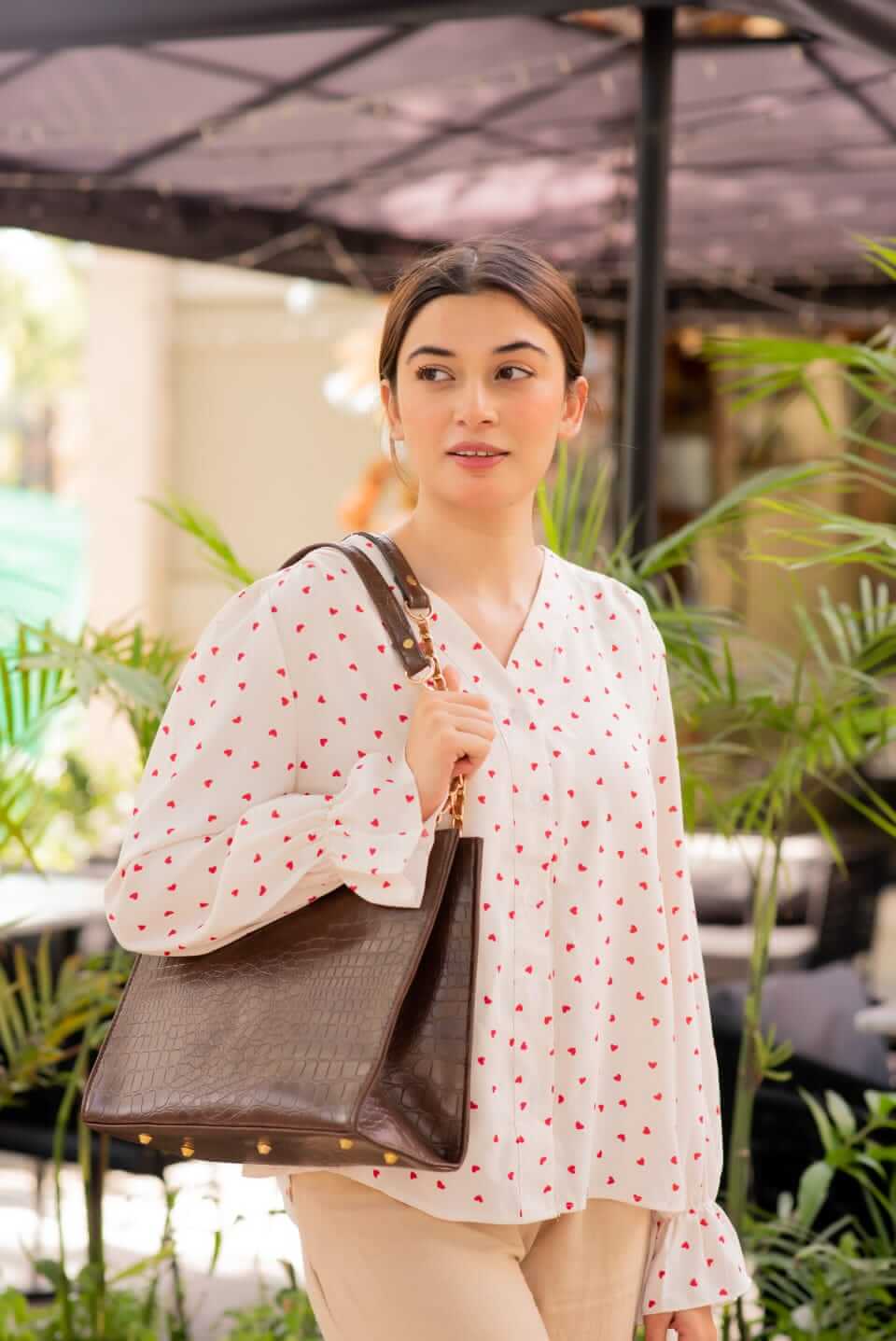 CROCODILE TOTE CHOCO