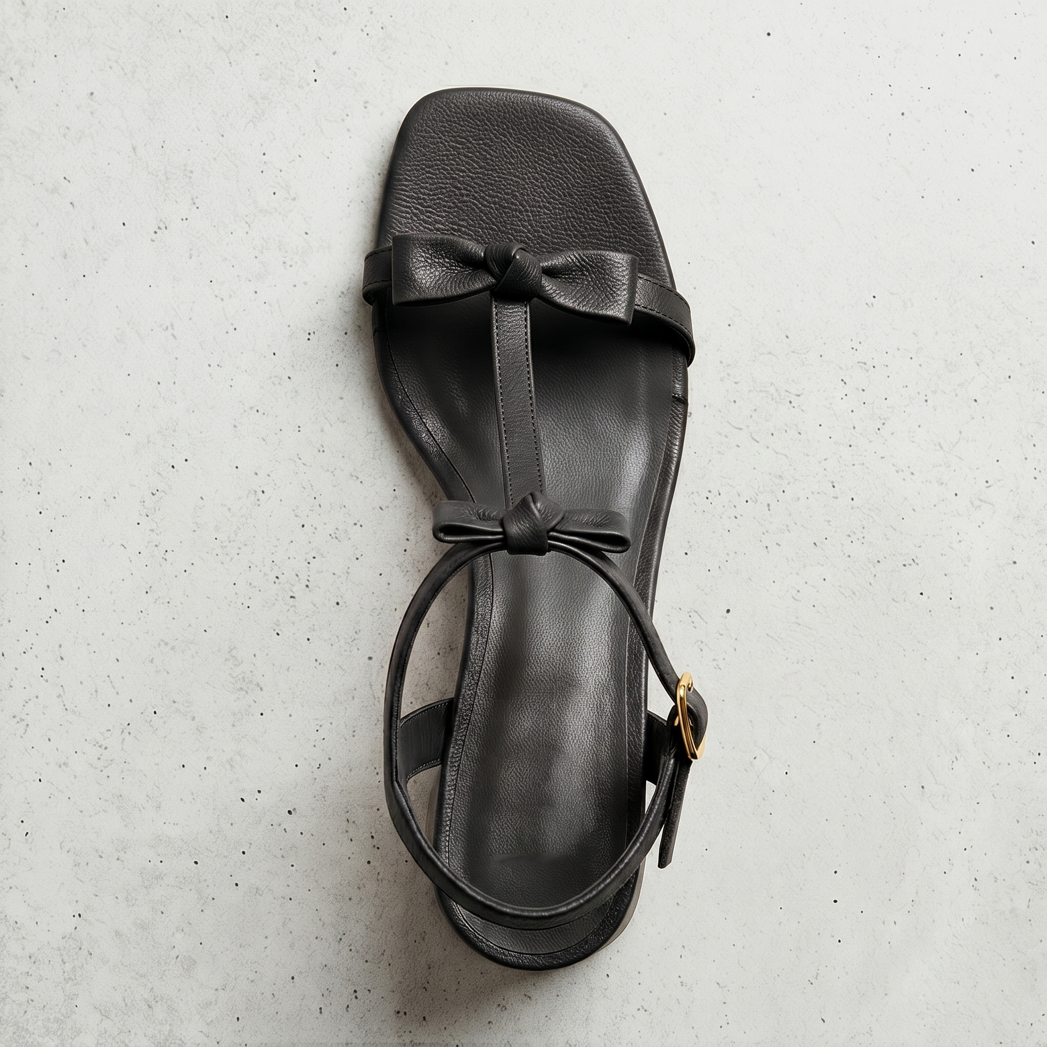 KNOT BLACK