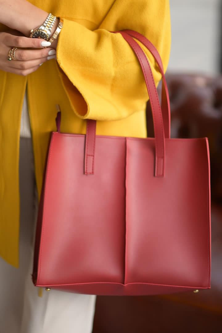 everyday shoulder bag red