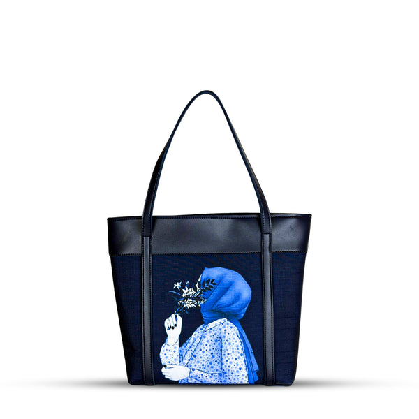 BELLE BLUE