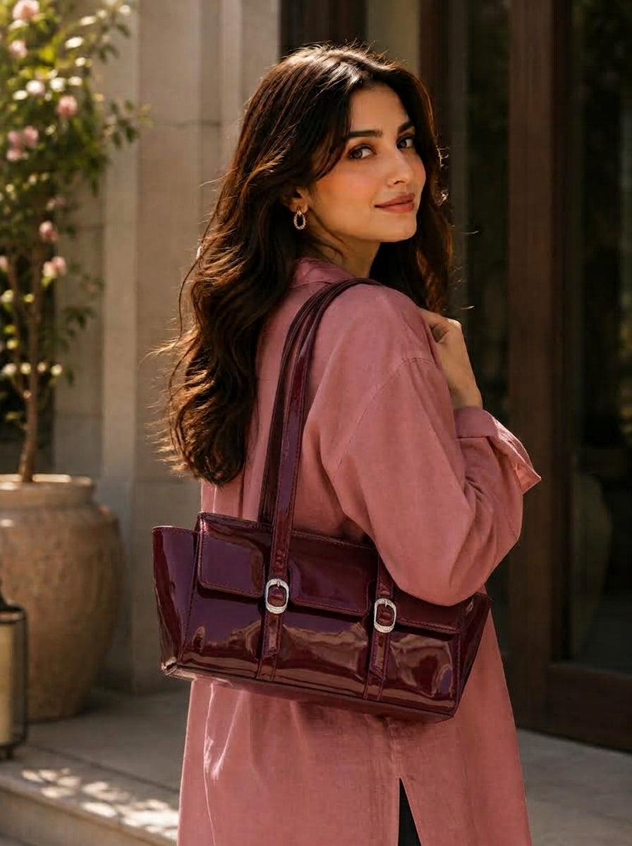 Amour Maroon