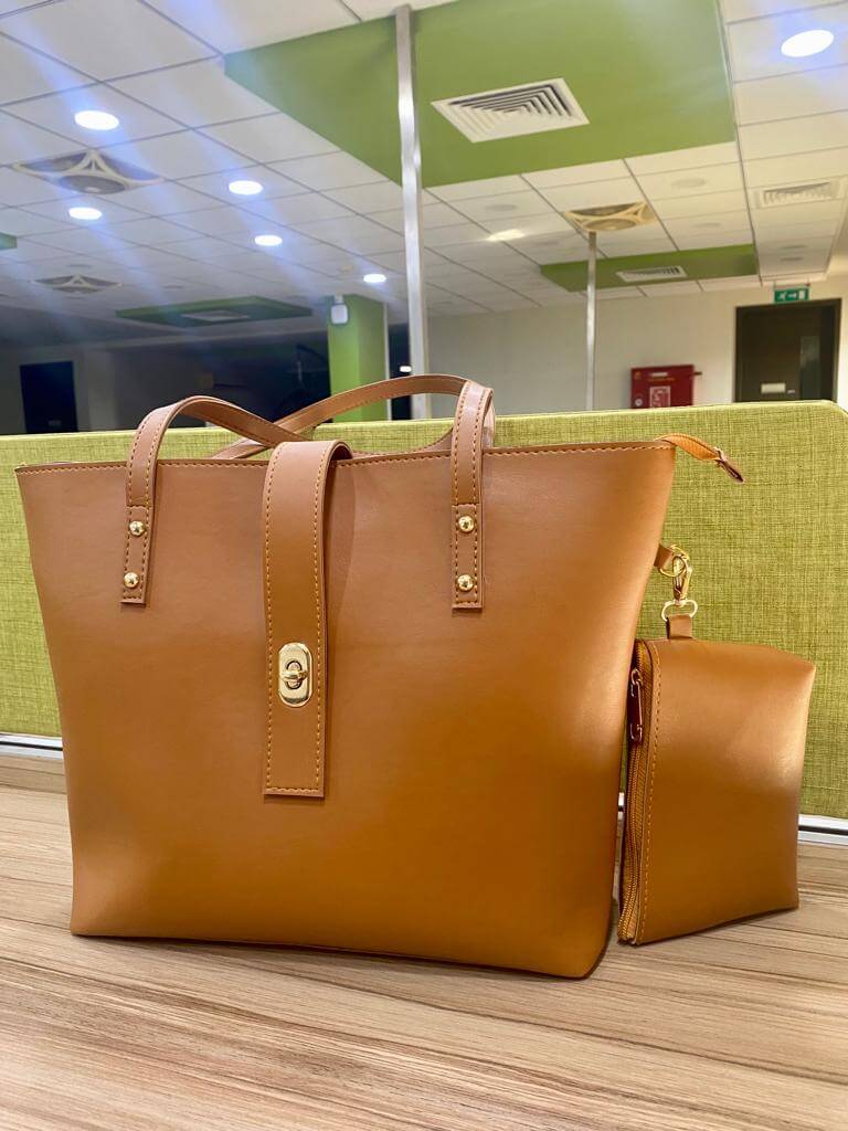 CARAMEL BROWN