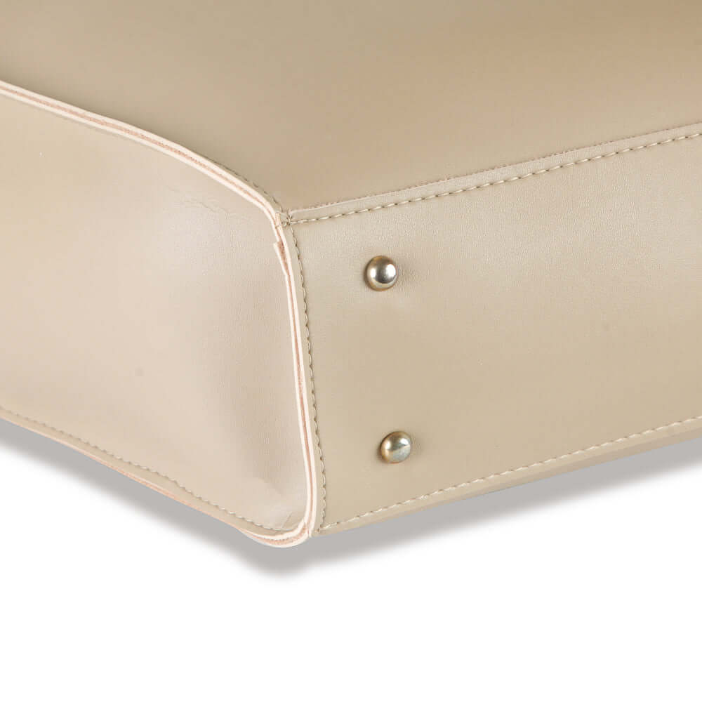 Claire Beige