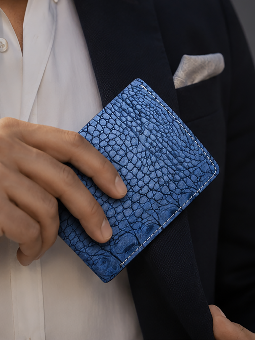 Crazy Horse Leather Wallet Crocodile Blue