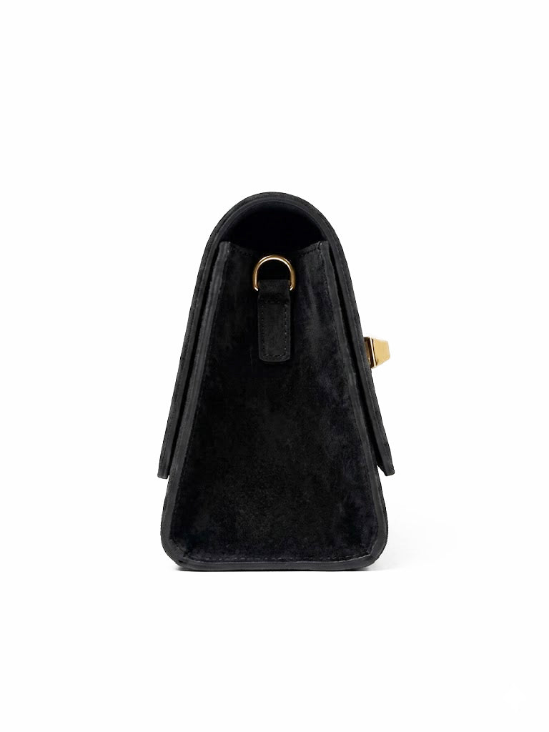Xyra Black