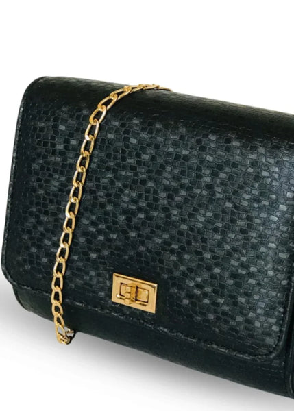 CHARM BLACK